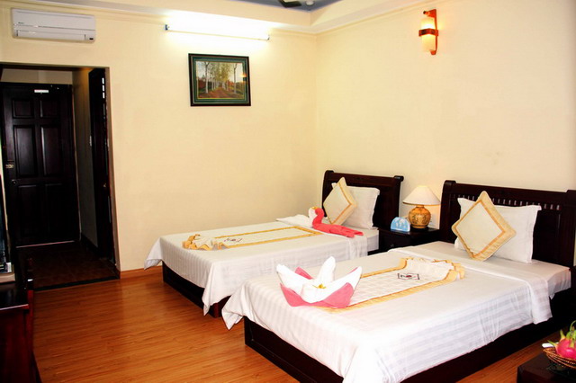 Phòng Deluxe - Hotel24h.net